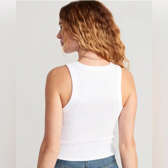 White Snug crop tank top - Picture 2 of 5